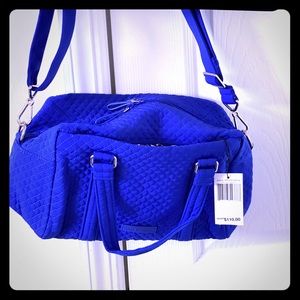 BNWT Gorgeous electric blue Vera Bradley Purse!